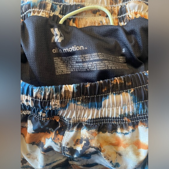 All In Motion Shorts - Picture 3 of 3